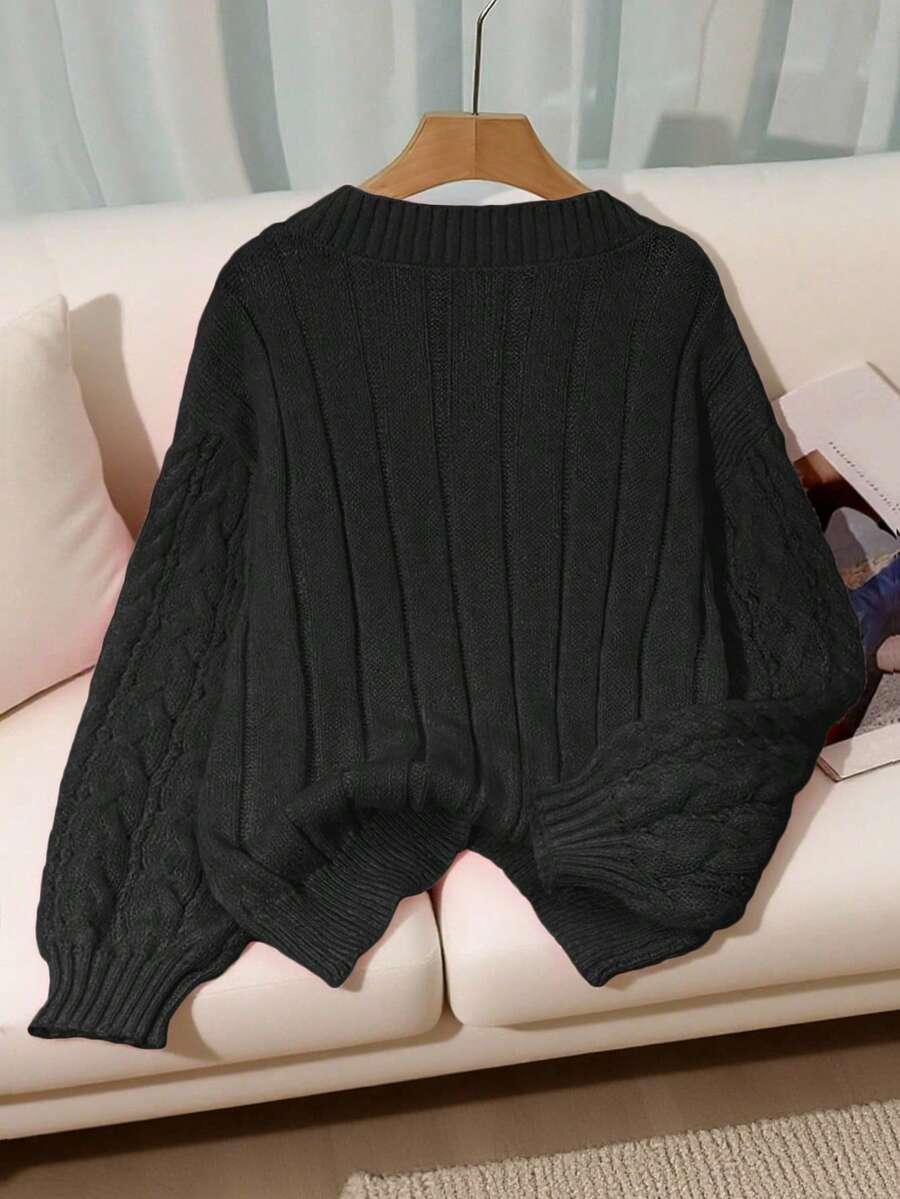 czarny sweter v-neck
