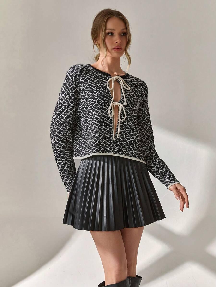 SWETER WIĄZANY Z WZOREM