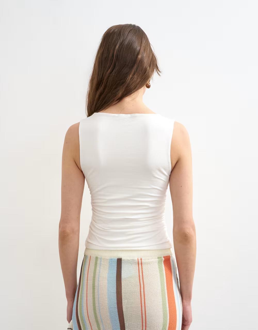 BIAŁY TOP V-NECK MARSZCZENIA