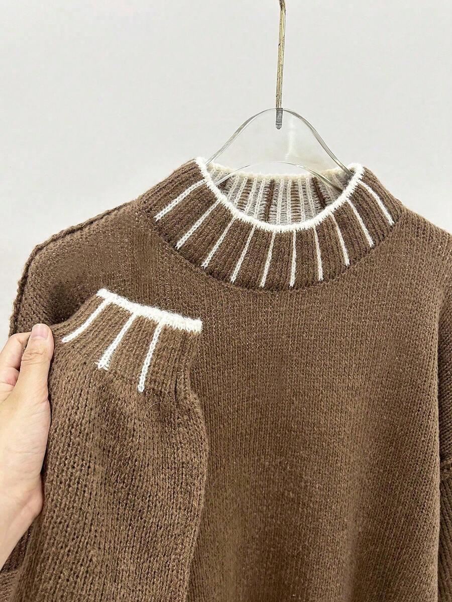 BRĄZOWY SWETER OVERSIZE