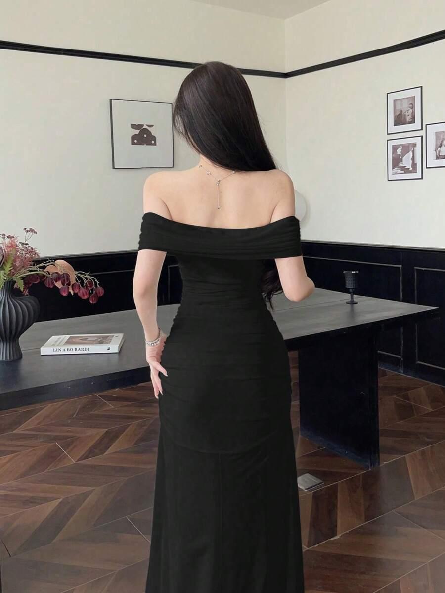 czarna maxi sukienka