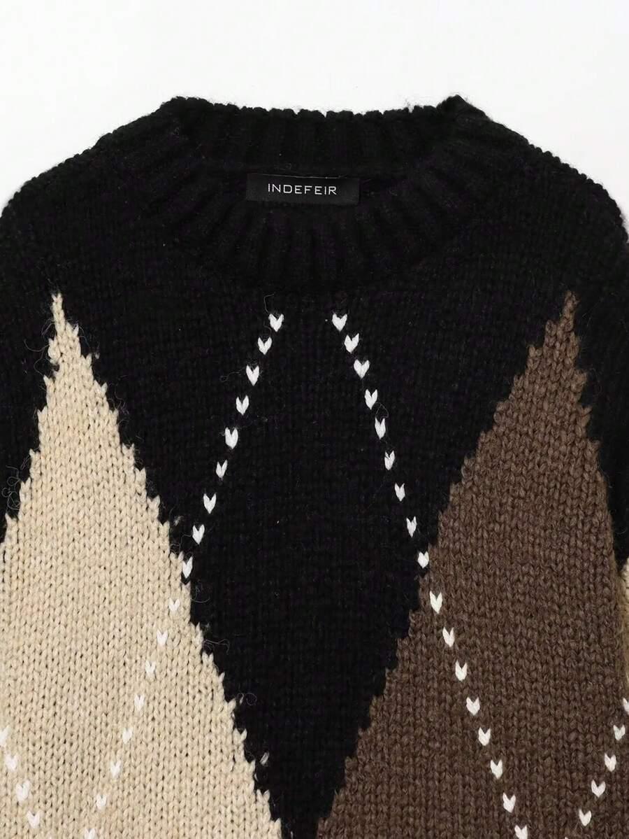 sweter okrągły dekolt wzór