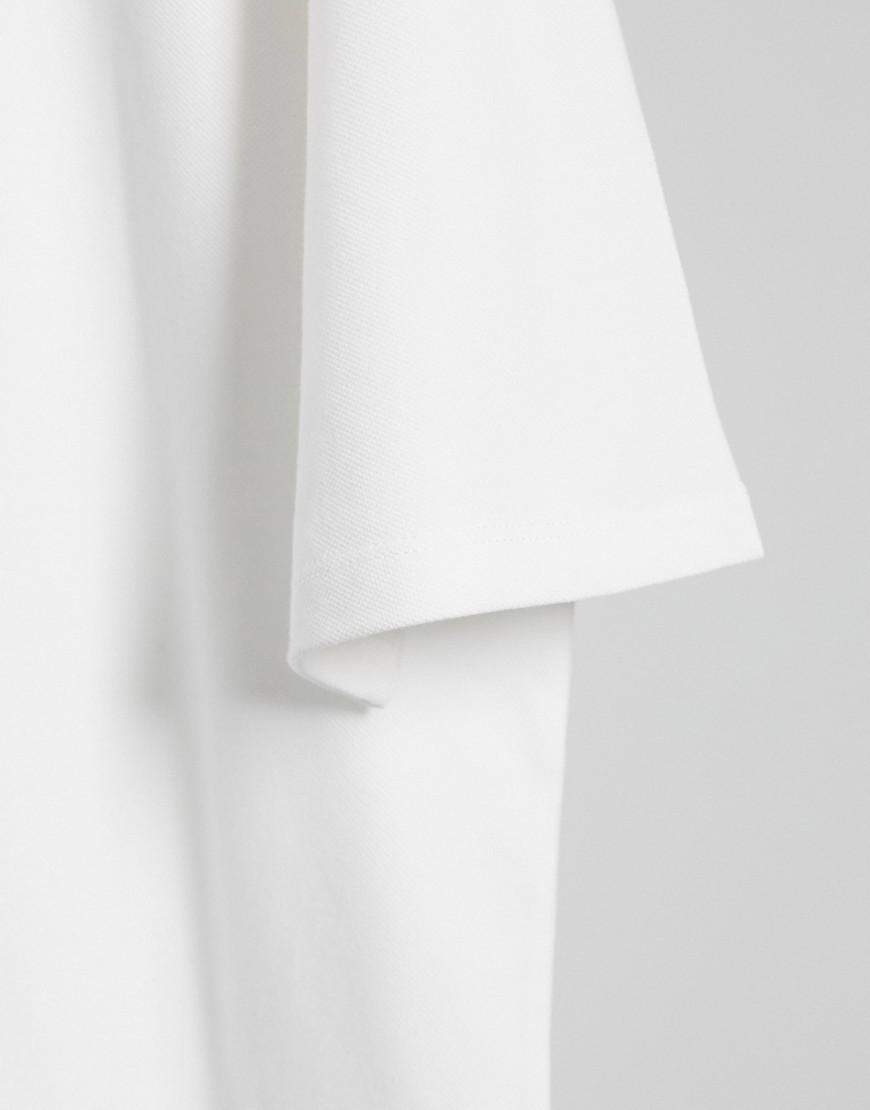biały t-shirt logo