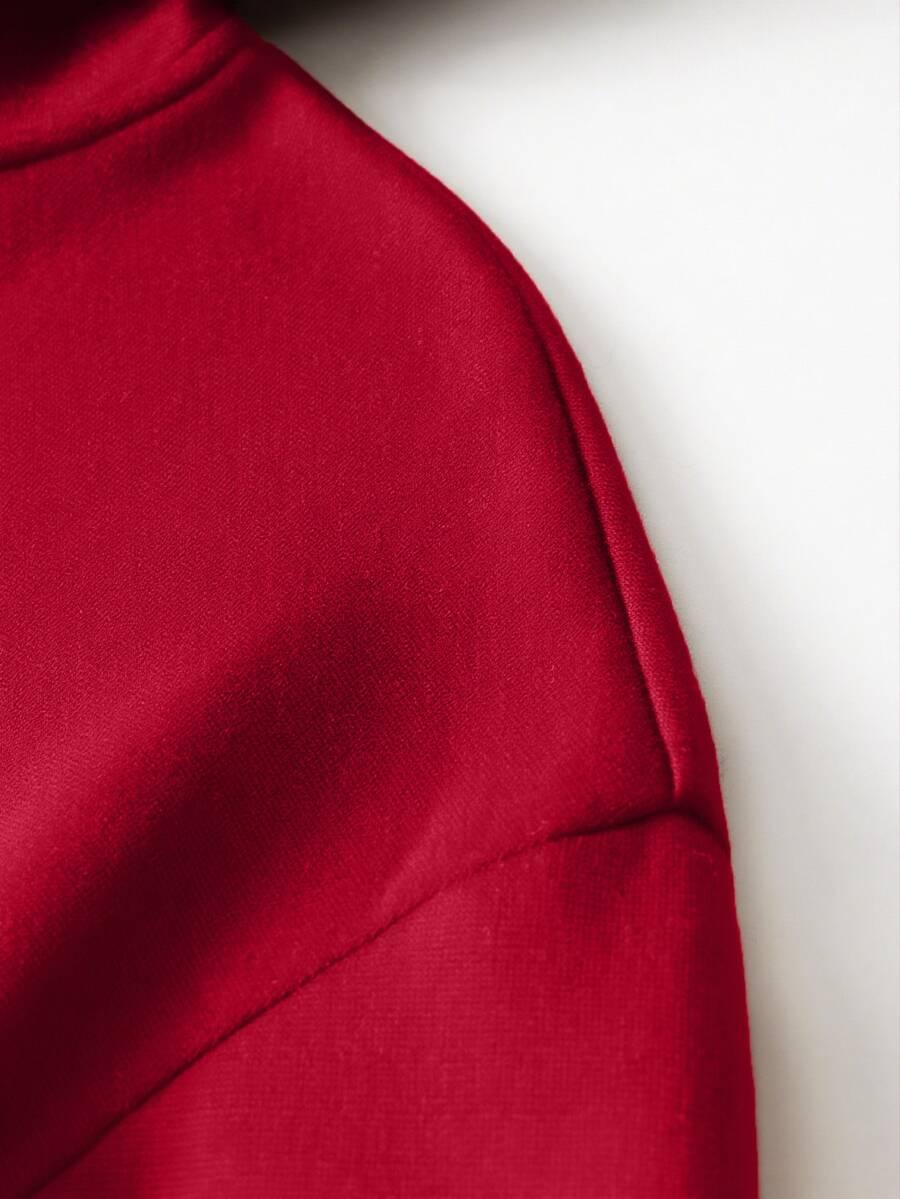 czerwona bluza kaptur