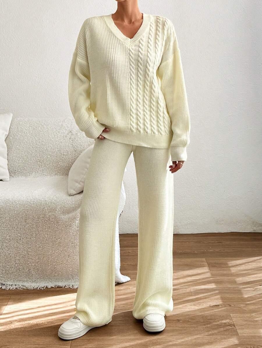 dzianinowy komplet sweter spodnie