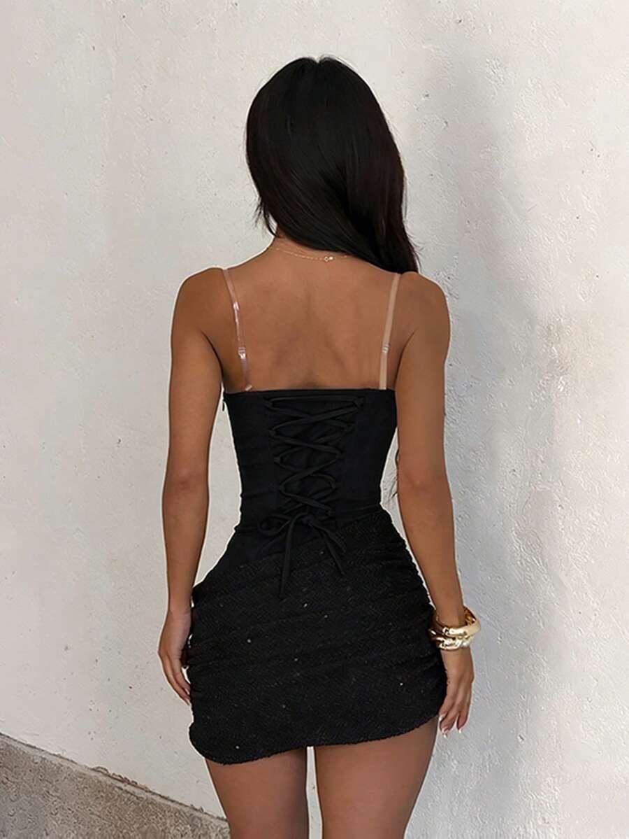 CZARNA SUKIENKA MINI
