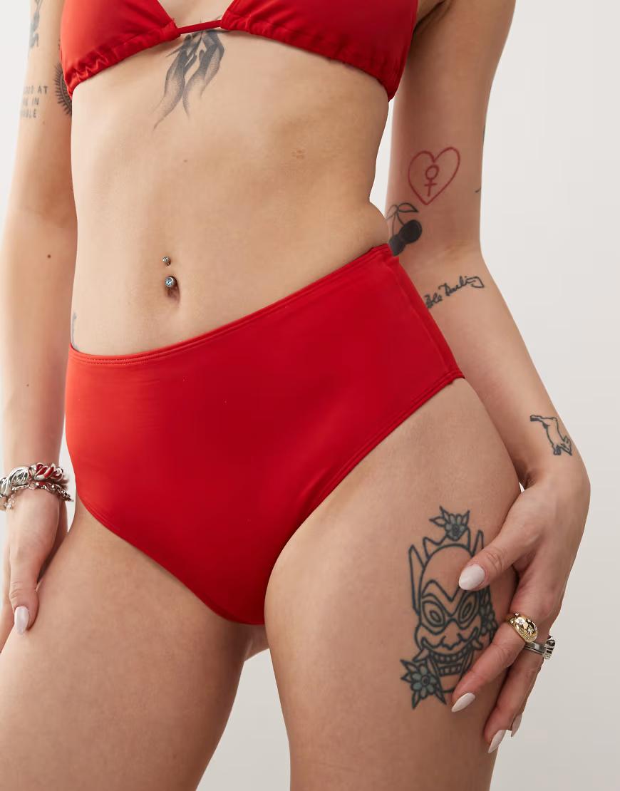 CZERWONY DÓŁ OD BIKINI