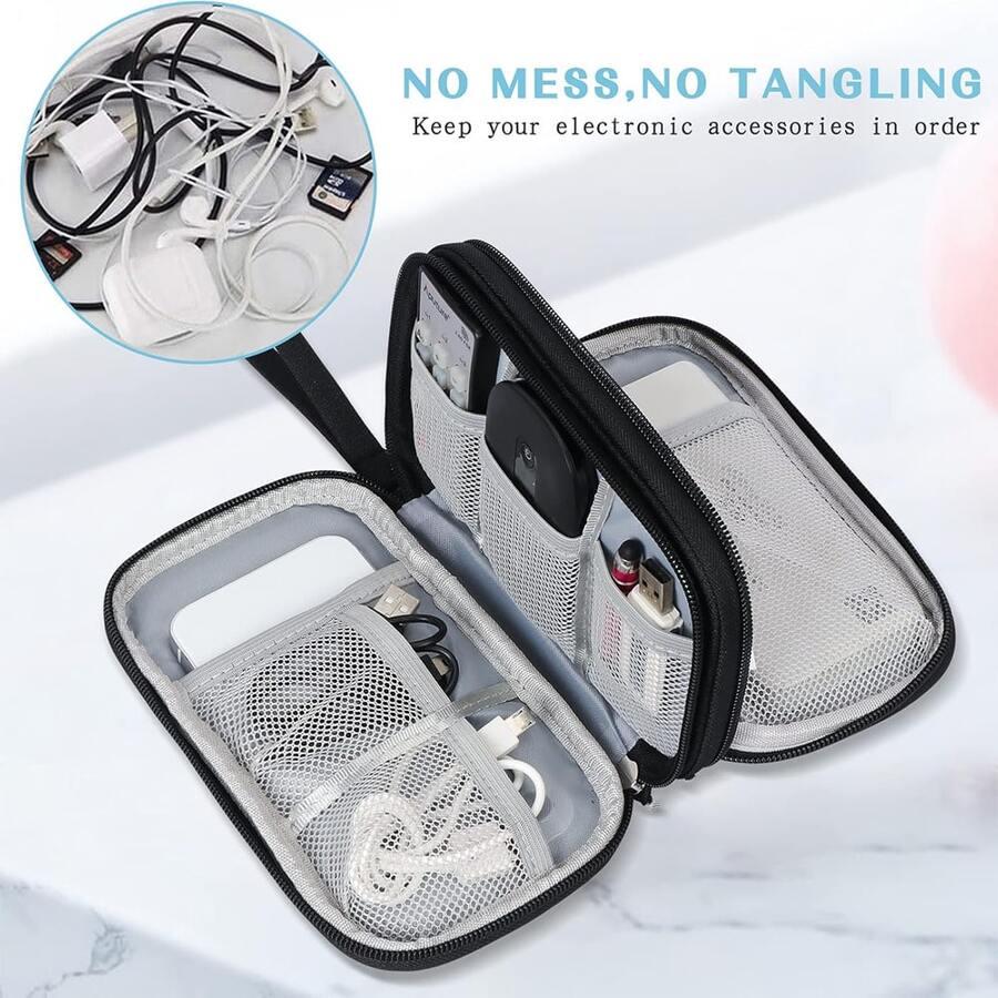 czarny organizer na kable