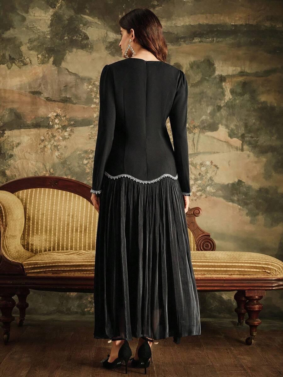 CZARNA MAXI SUKIENKA ZDOBIENIE
