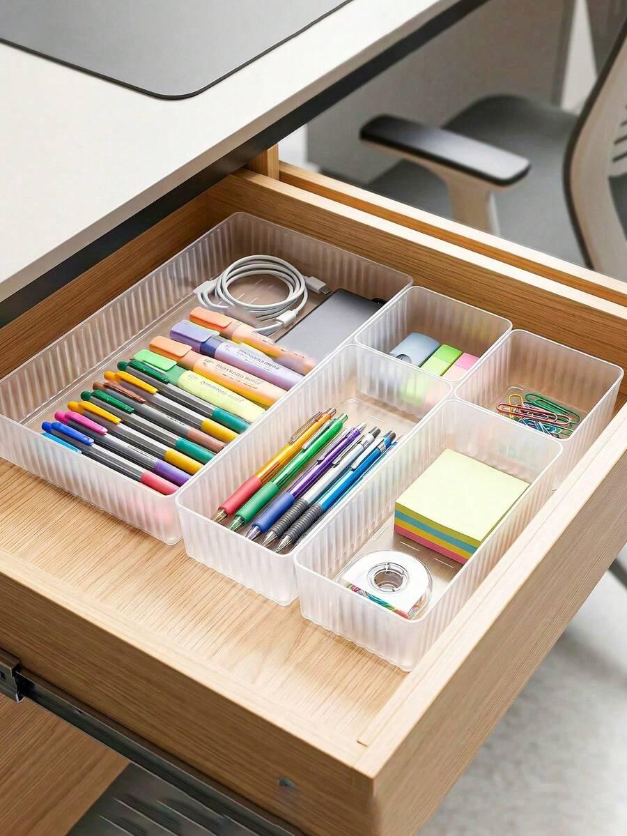 przezroczysty organizer na kosmetyki