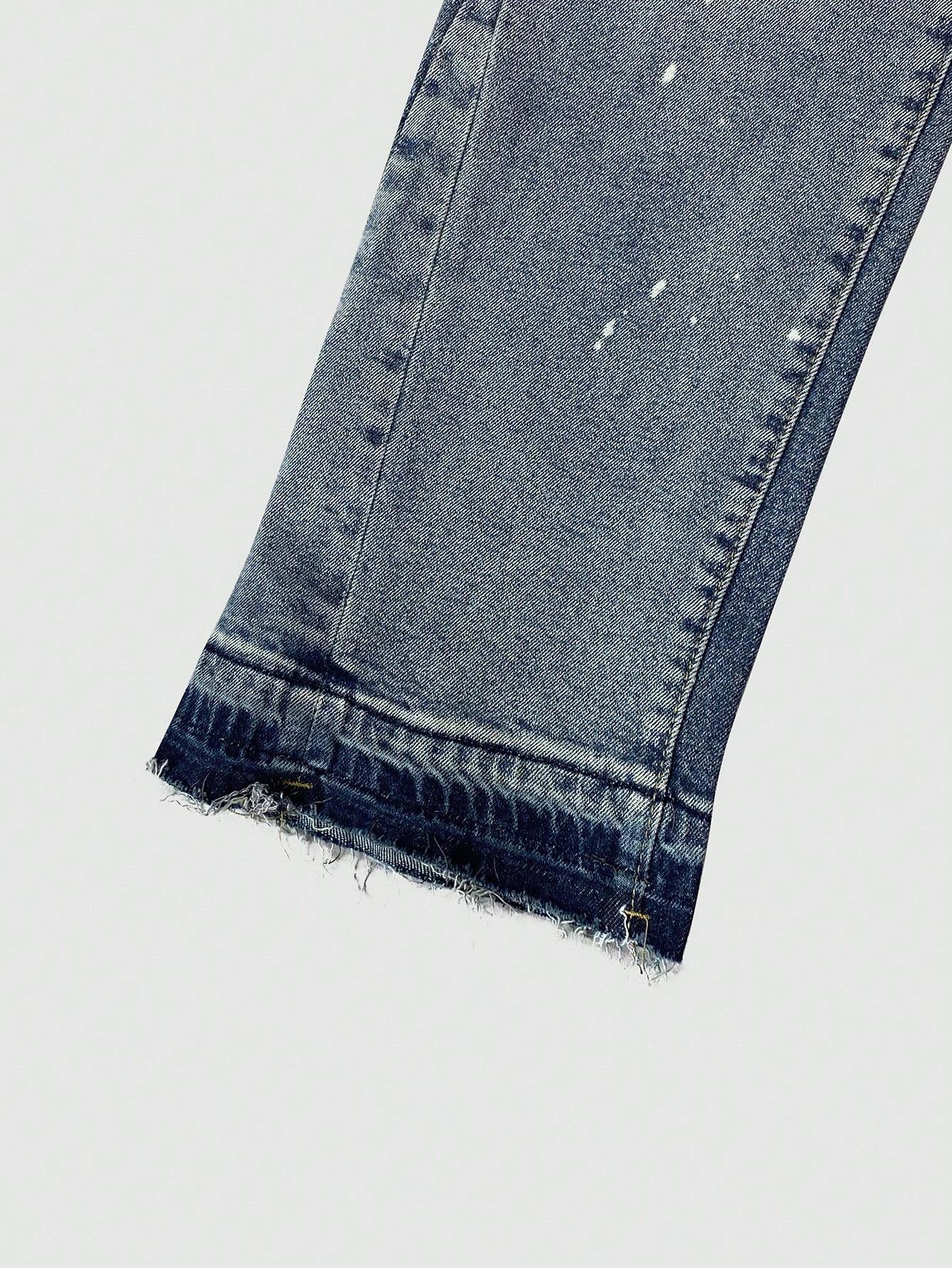 niebieskie spodnie jeans