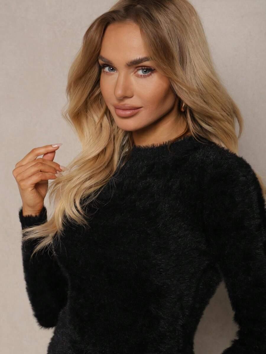 czarny sweter stójka 