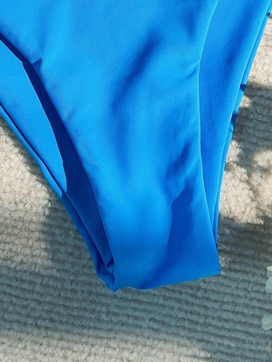 DÓŁ OD BIKINI
