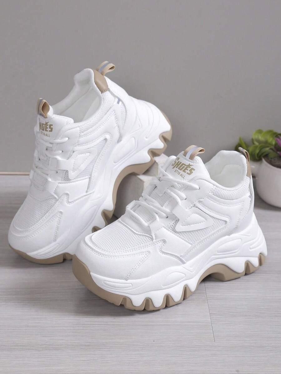 sznurowane buty sportowe 