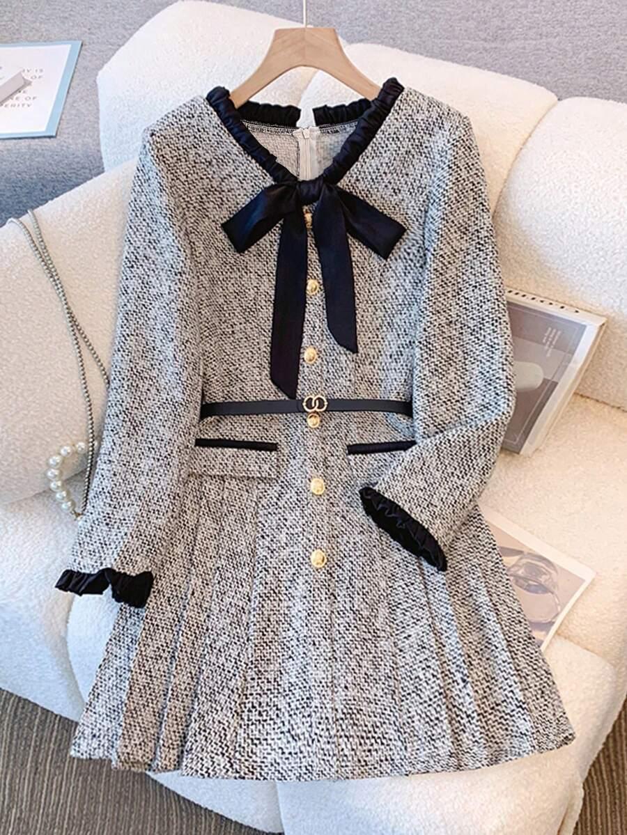 mini sukienka guziki