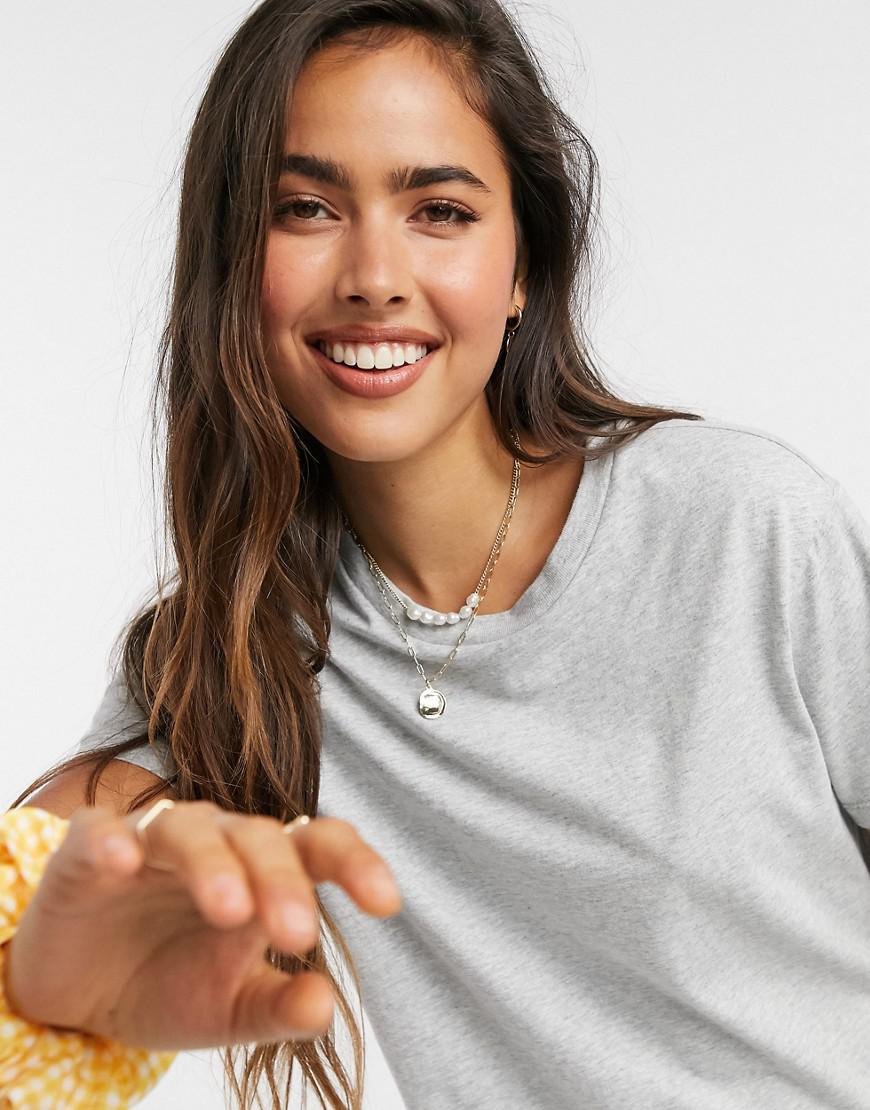 szary t-shirt basic