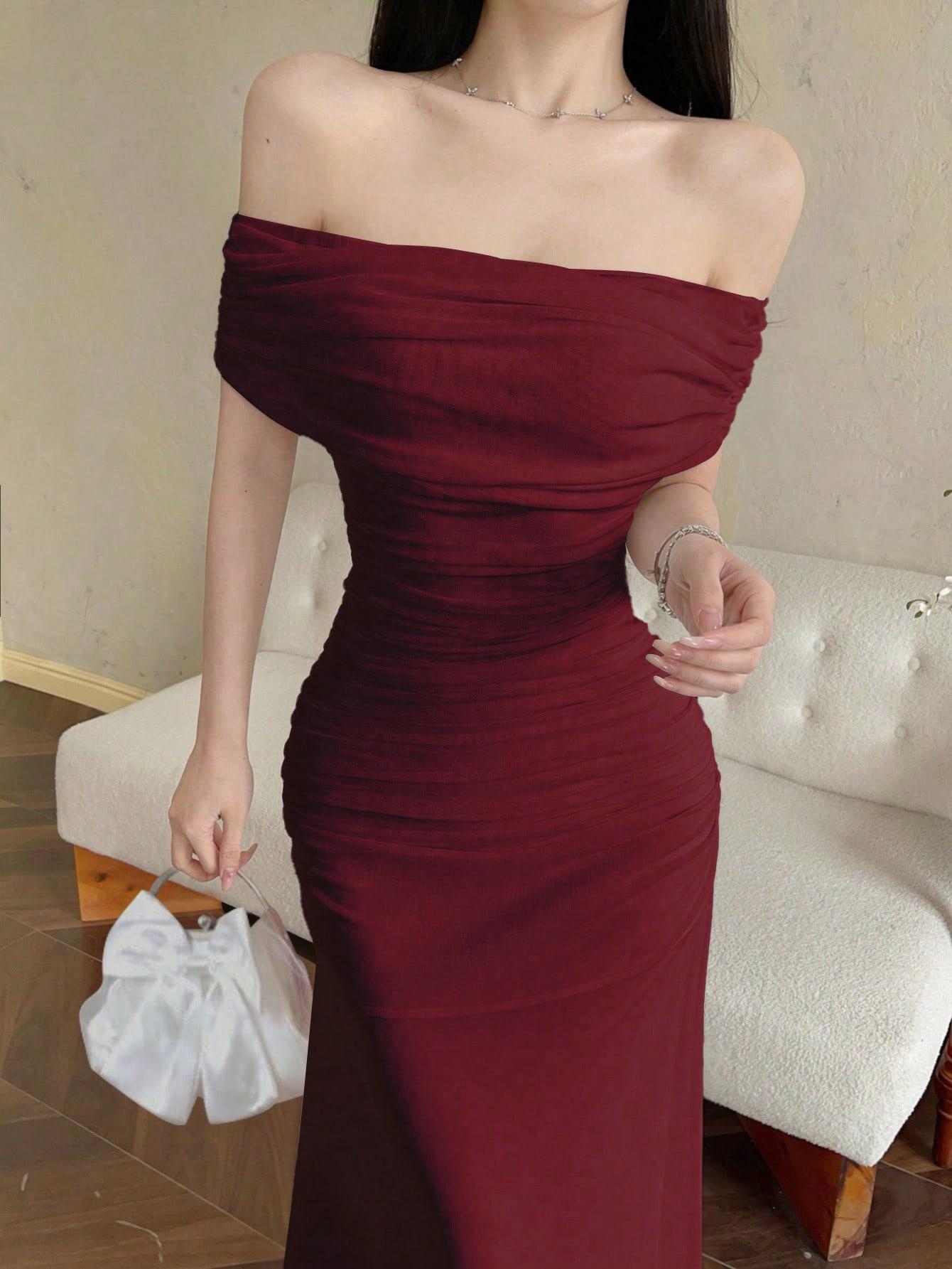 CZERWONA MAXI SUKIENKA