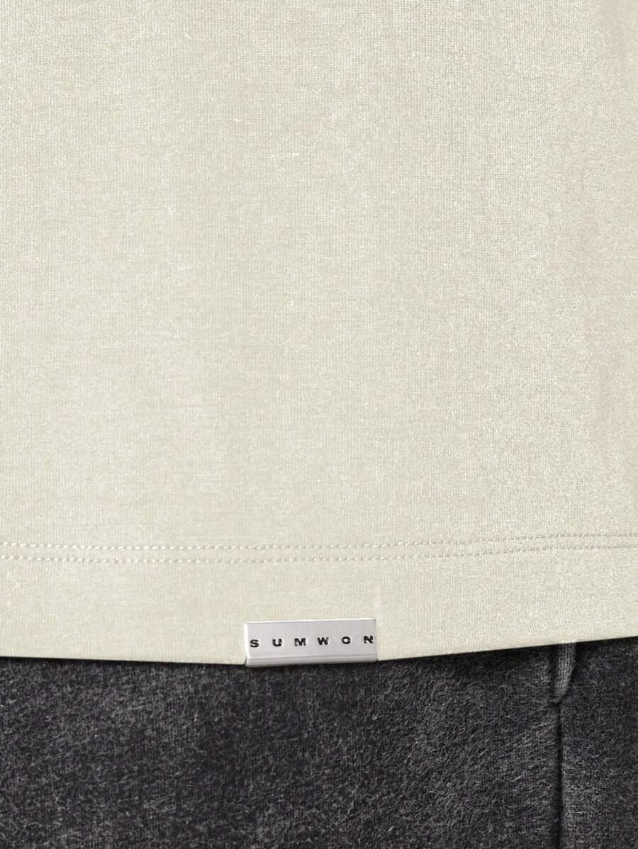 beżowy T-shirt okrągły dekolt