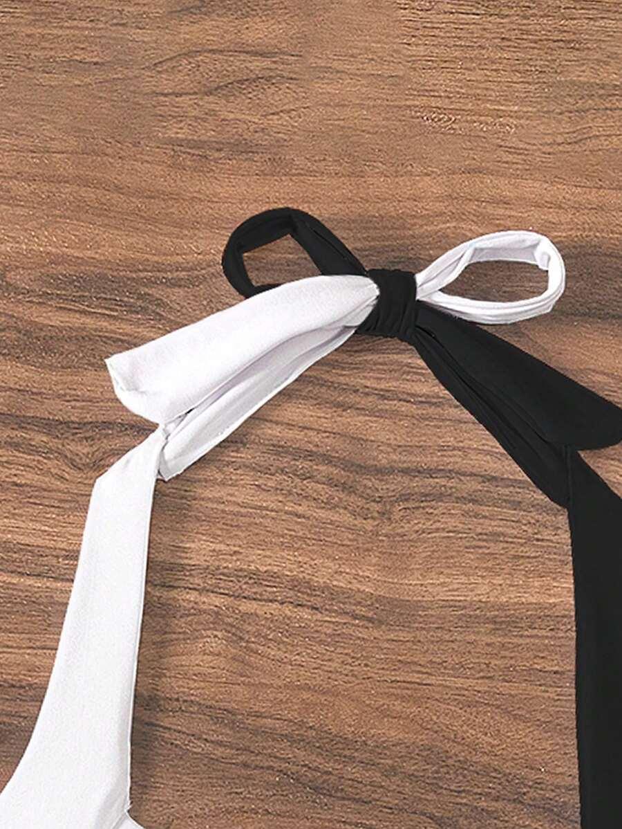 góra od bikini kontrast