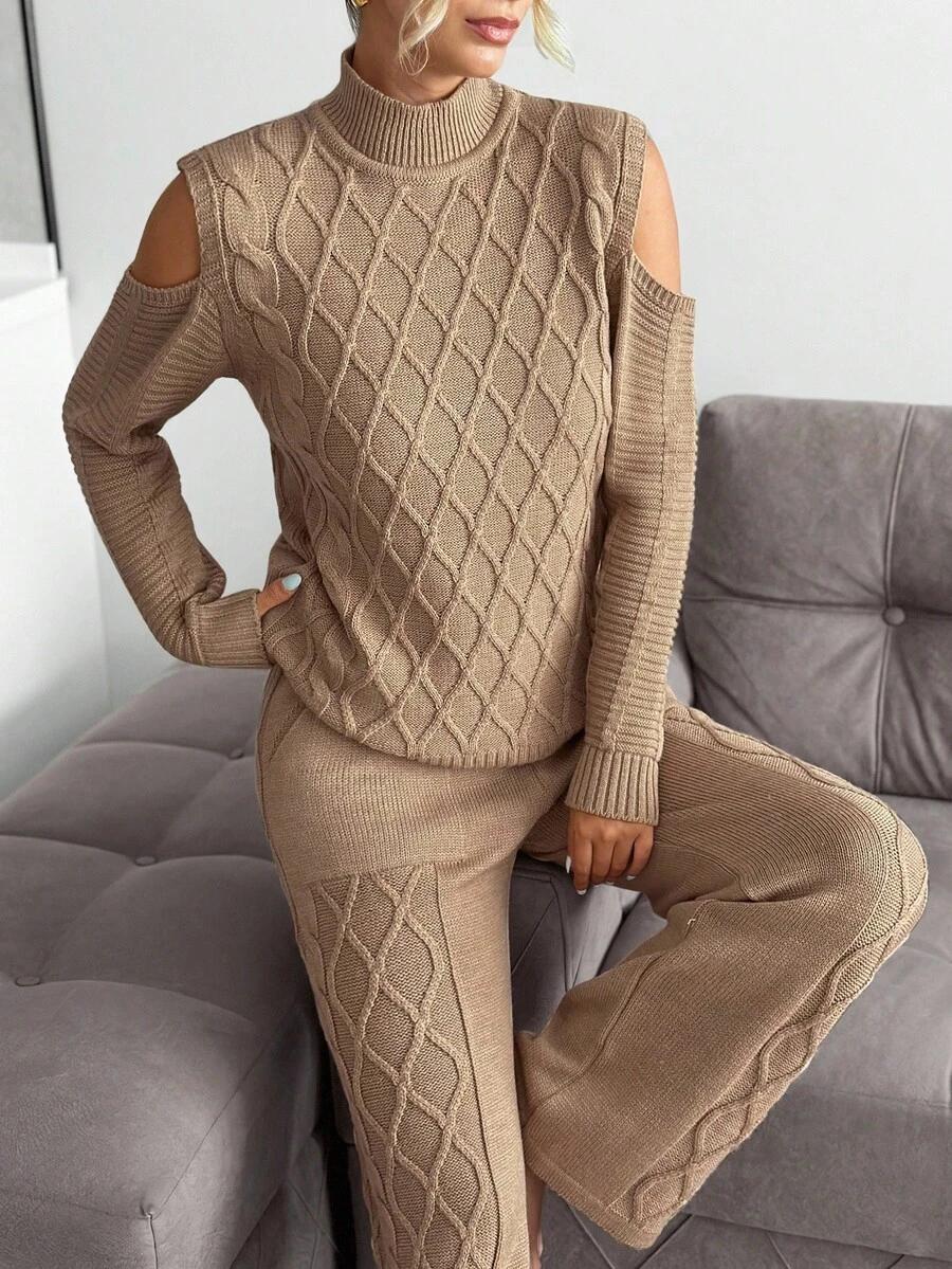 SWETER SPODNIE KOMPLET