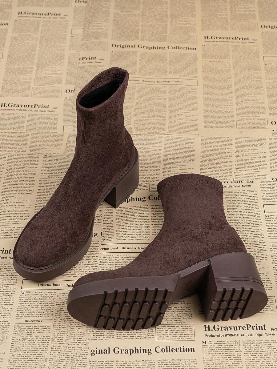 BUTY NA PLATFORMIE 