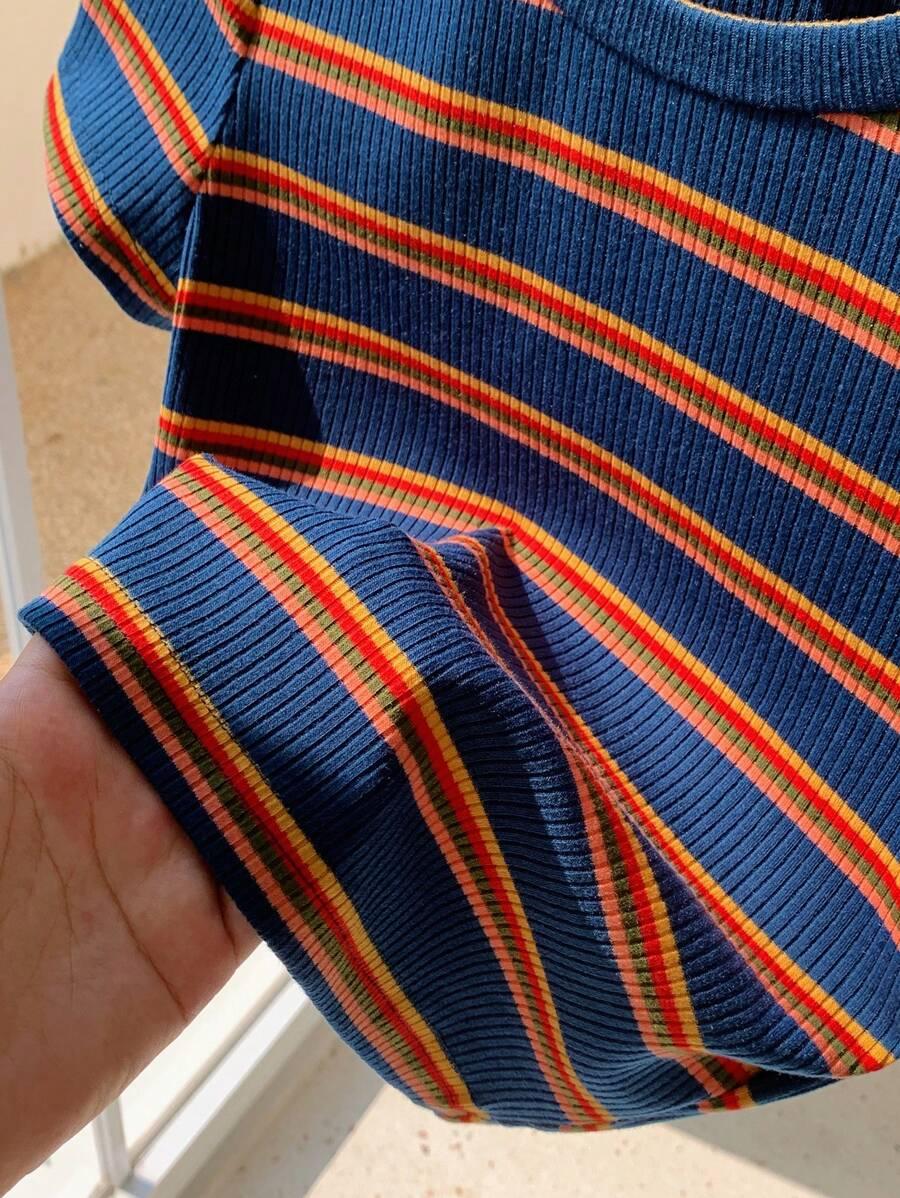 KRÓTKI T-SHIRT WZÓR PASKI