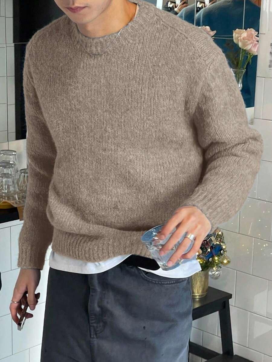 Beżowy sweter okrągły dekolt