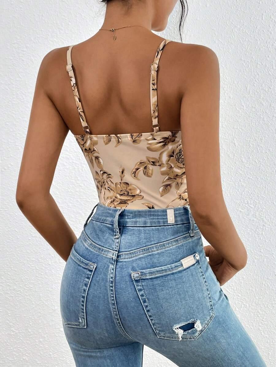 body w kwiatowy wzór