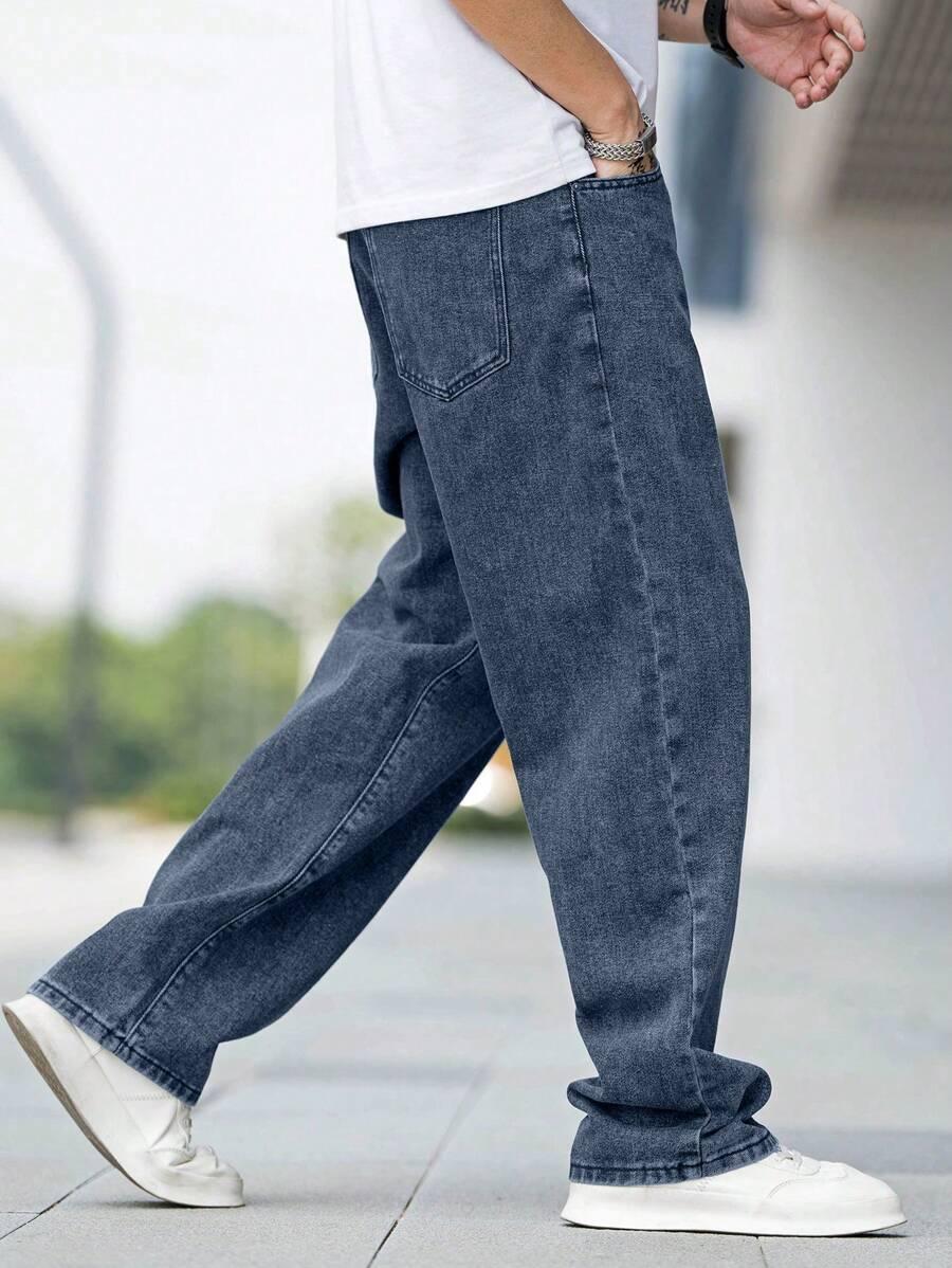 niebieskie spodnie jeans 