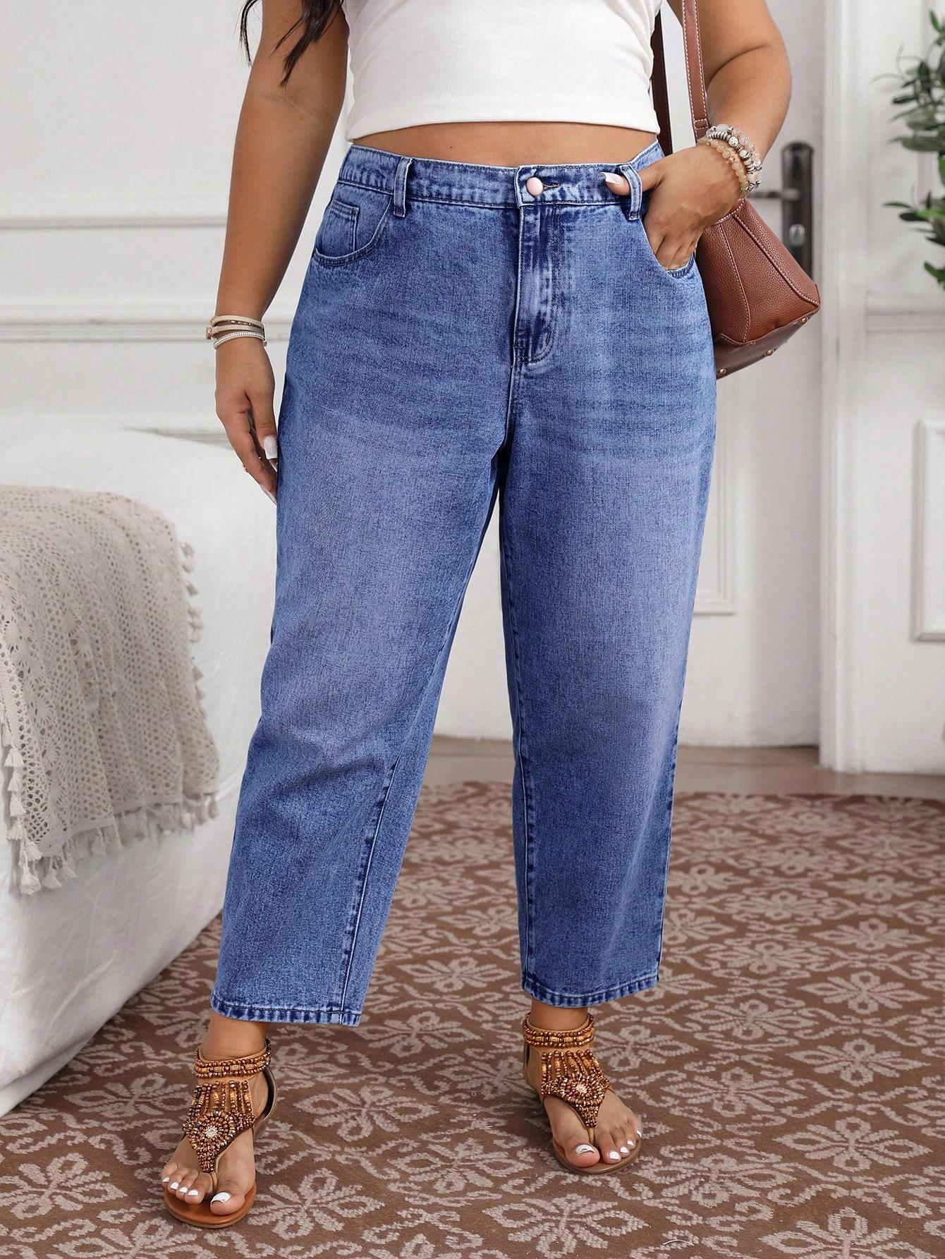 niebieskie jeansy kieszenie
