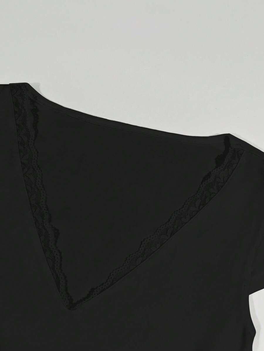 CZARNA BLUZKA V NECK