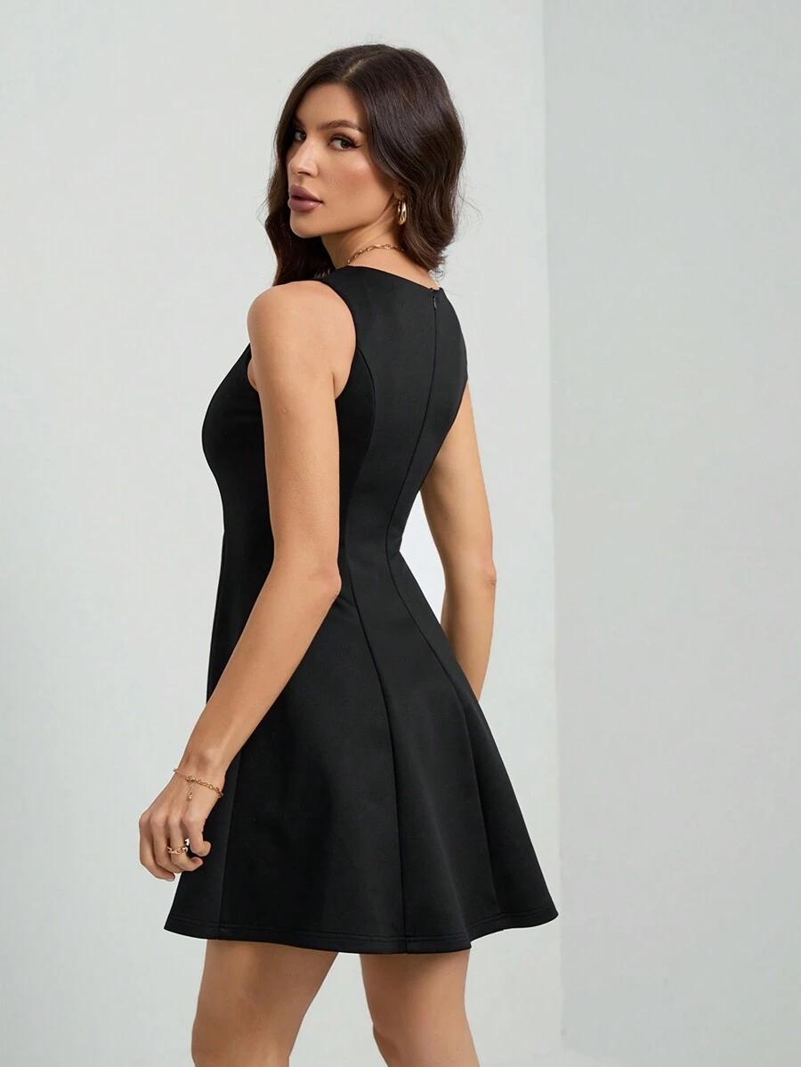 CZARNA MINI SUKIENKA 