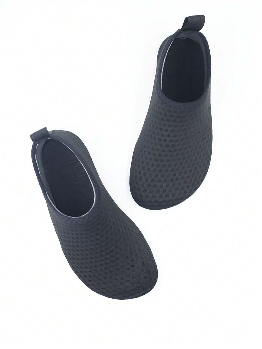 czarne buty do wody