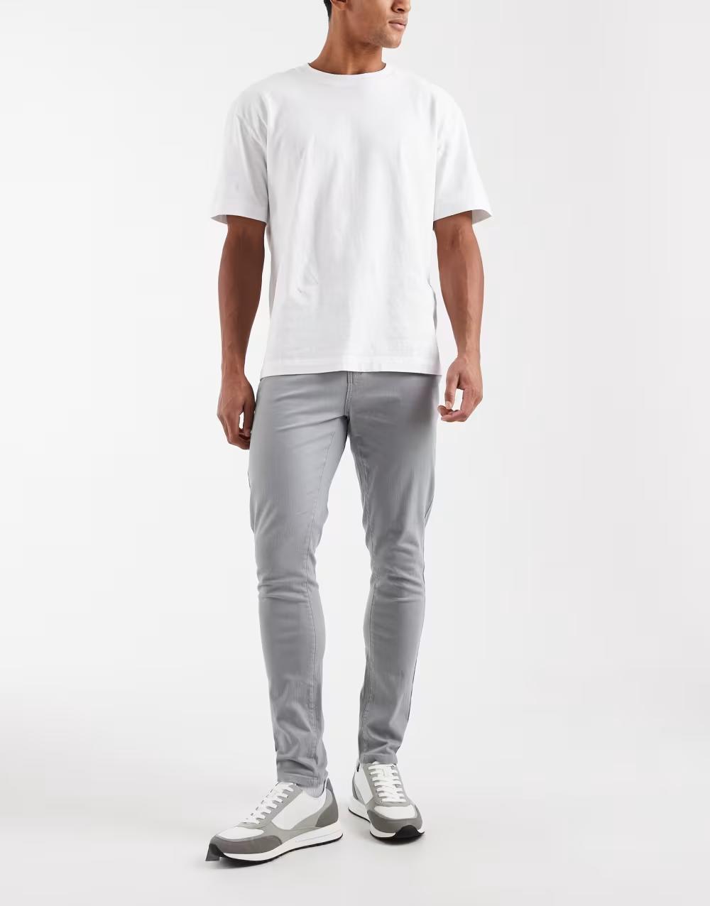 szare spodnie casual