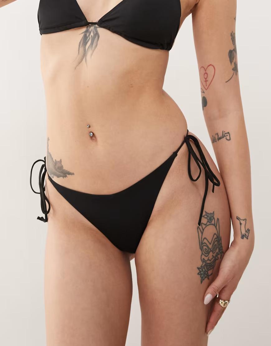 czarny wiązany dół od bikini
