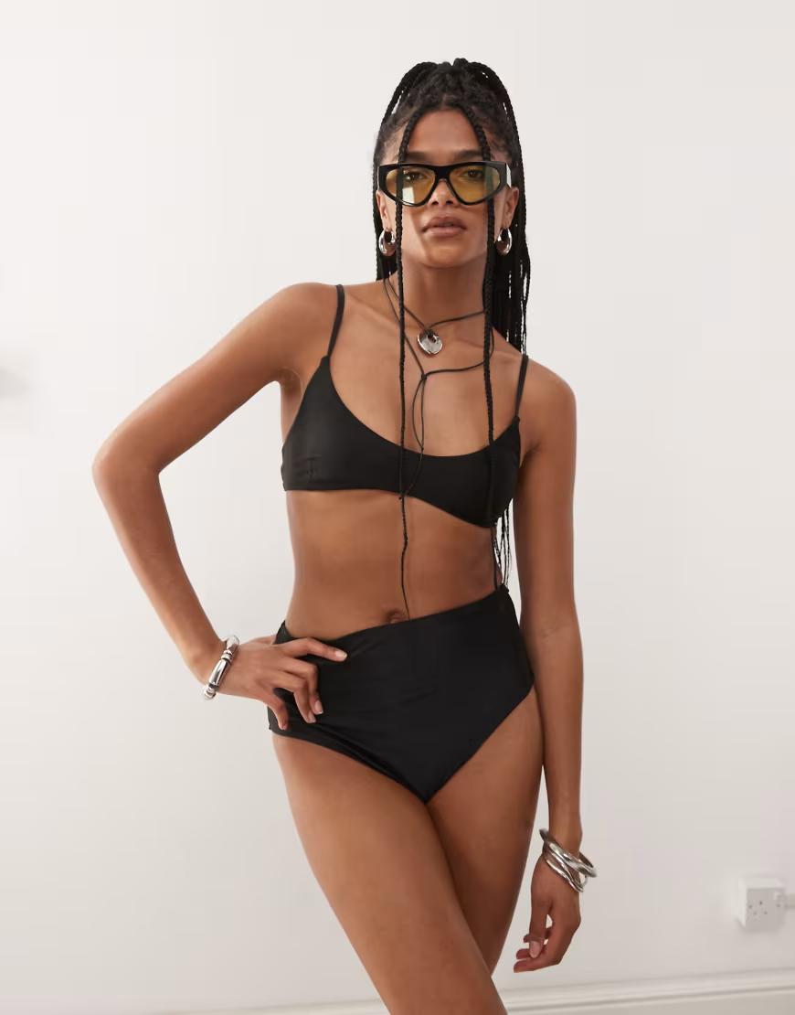CZARNA GÓRA OD BIKINI