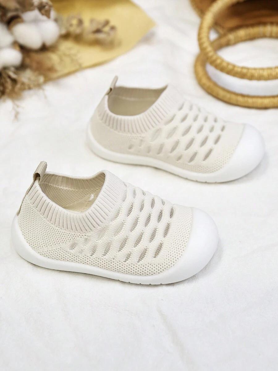 KREMOWE BUTY NIEMOWLĘCE