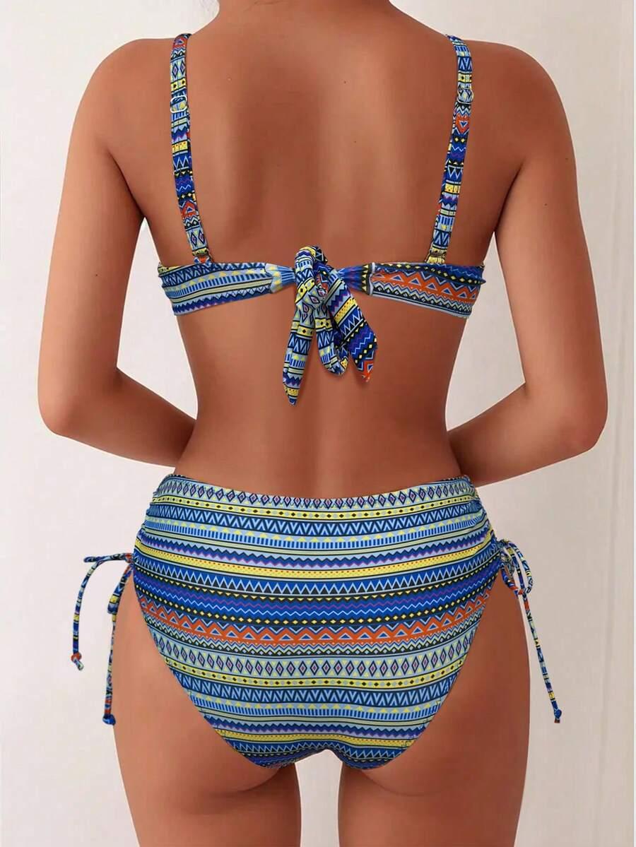 góra od bikini kontrast