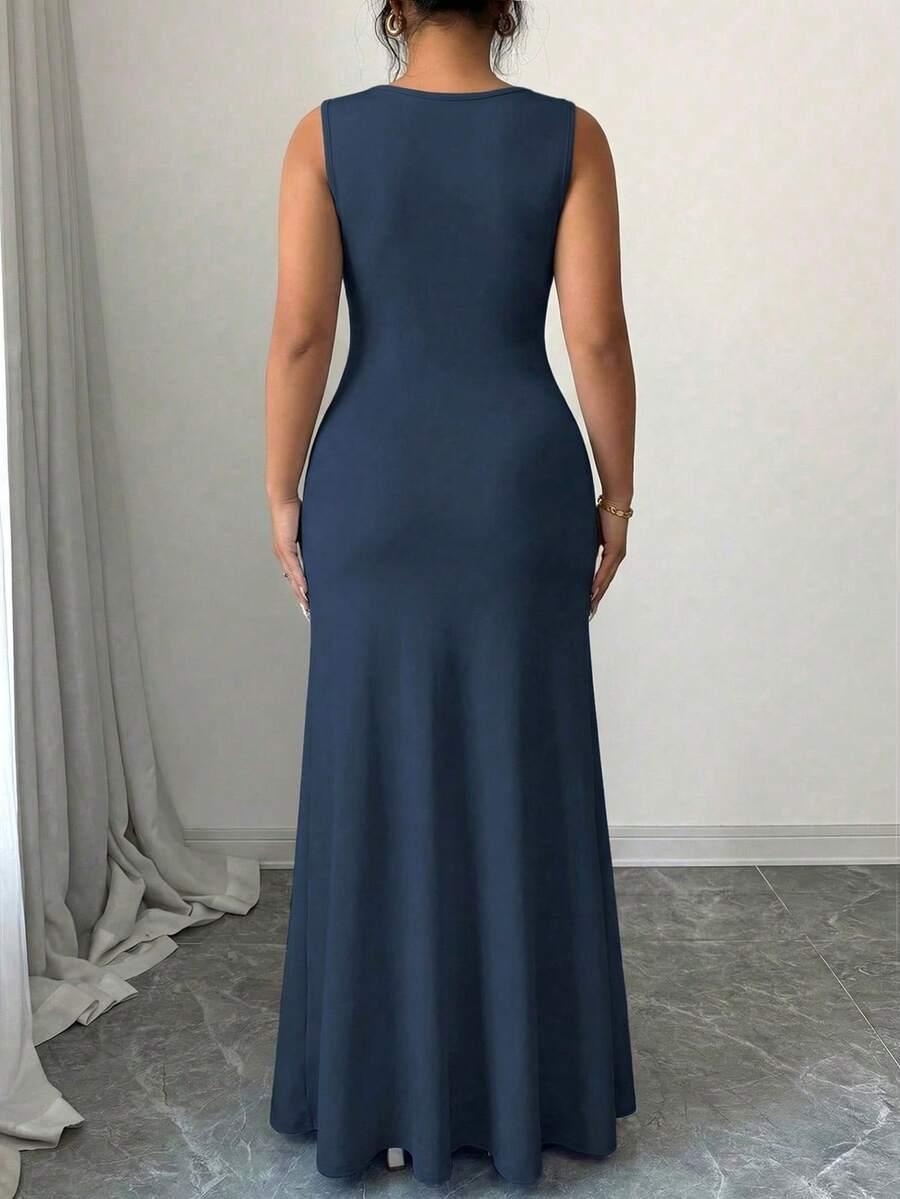 niebieska sukienka maxi