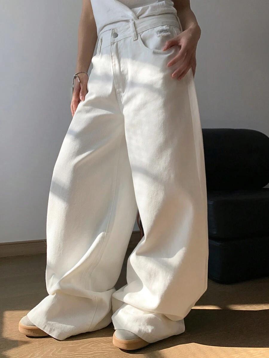 BIAŁE SPODNIE JEANS
