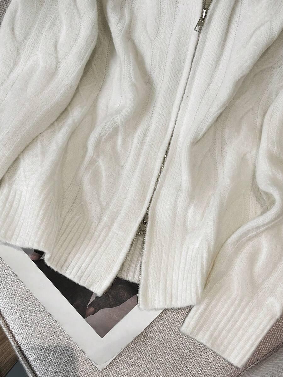 SWETER Z KAPTUREM