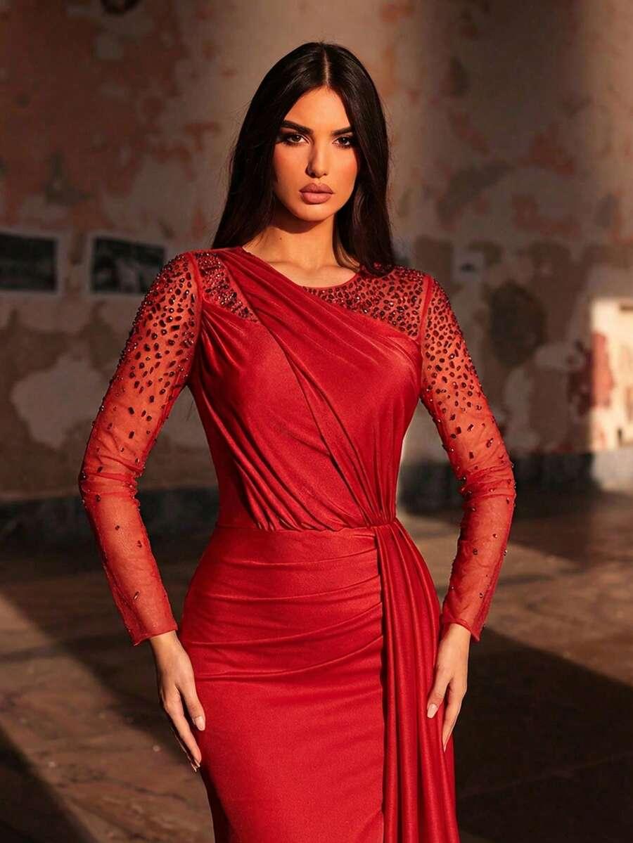 czerwona maxi sukienka zdobienie 