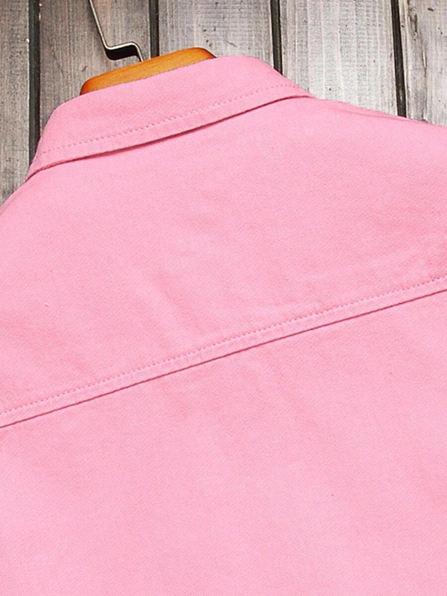 różowa koszula jeans