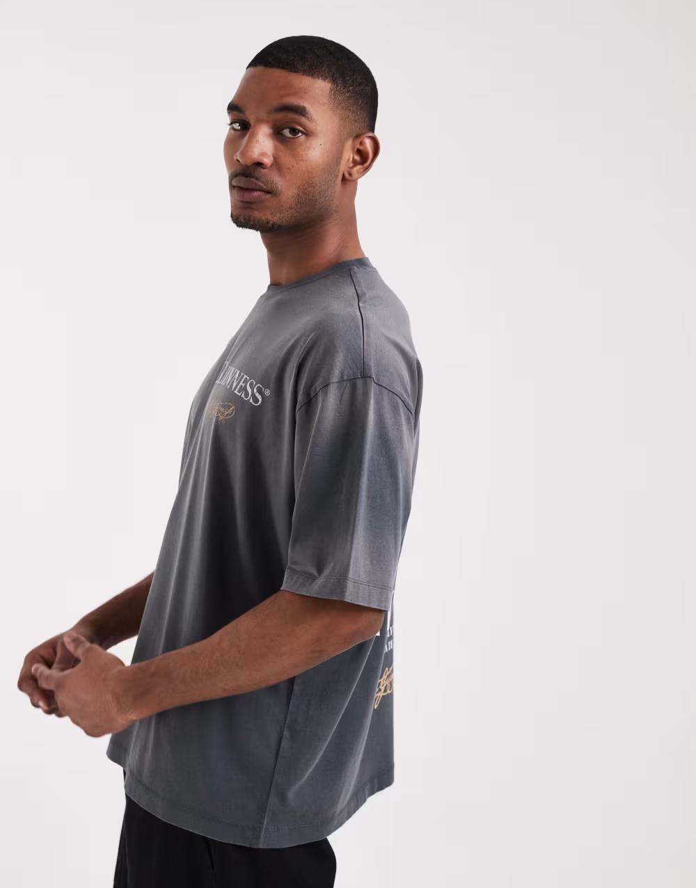 klasyczny t-shirt oversize print