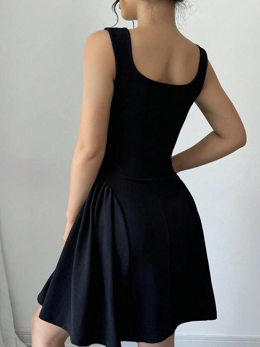 czarna mini sukienka