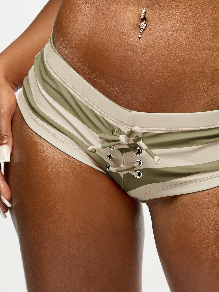 DWUCZĘŚCIOWY ZESTAW BIKINI W PASKI