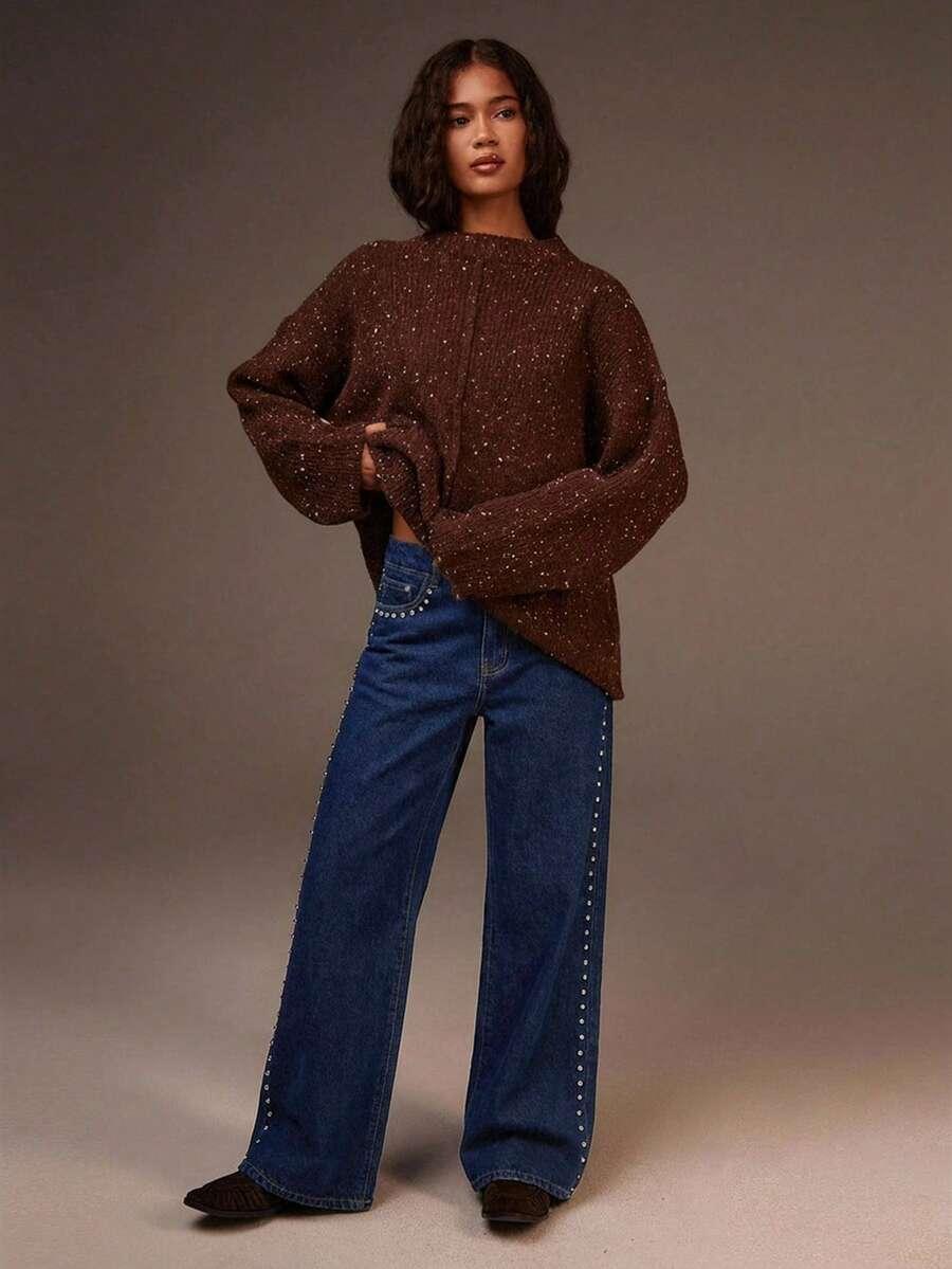 granatowe spodnie jeans