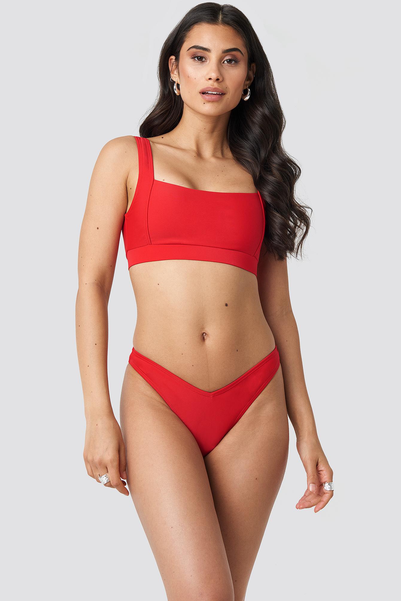 czerwona góra od bikini 