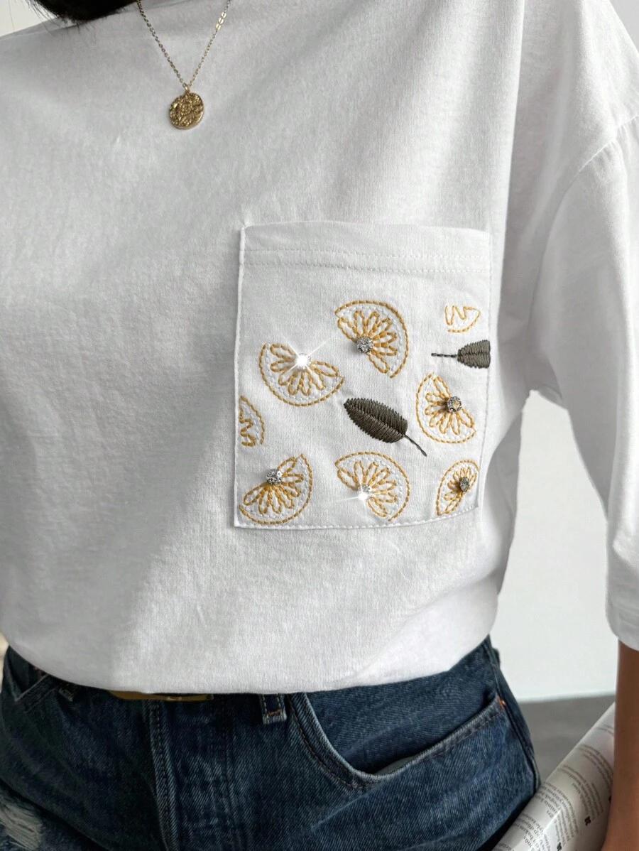 biały t-shirt kieszonka haft