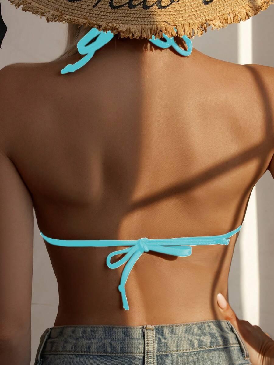 niebieska góra od bikini